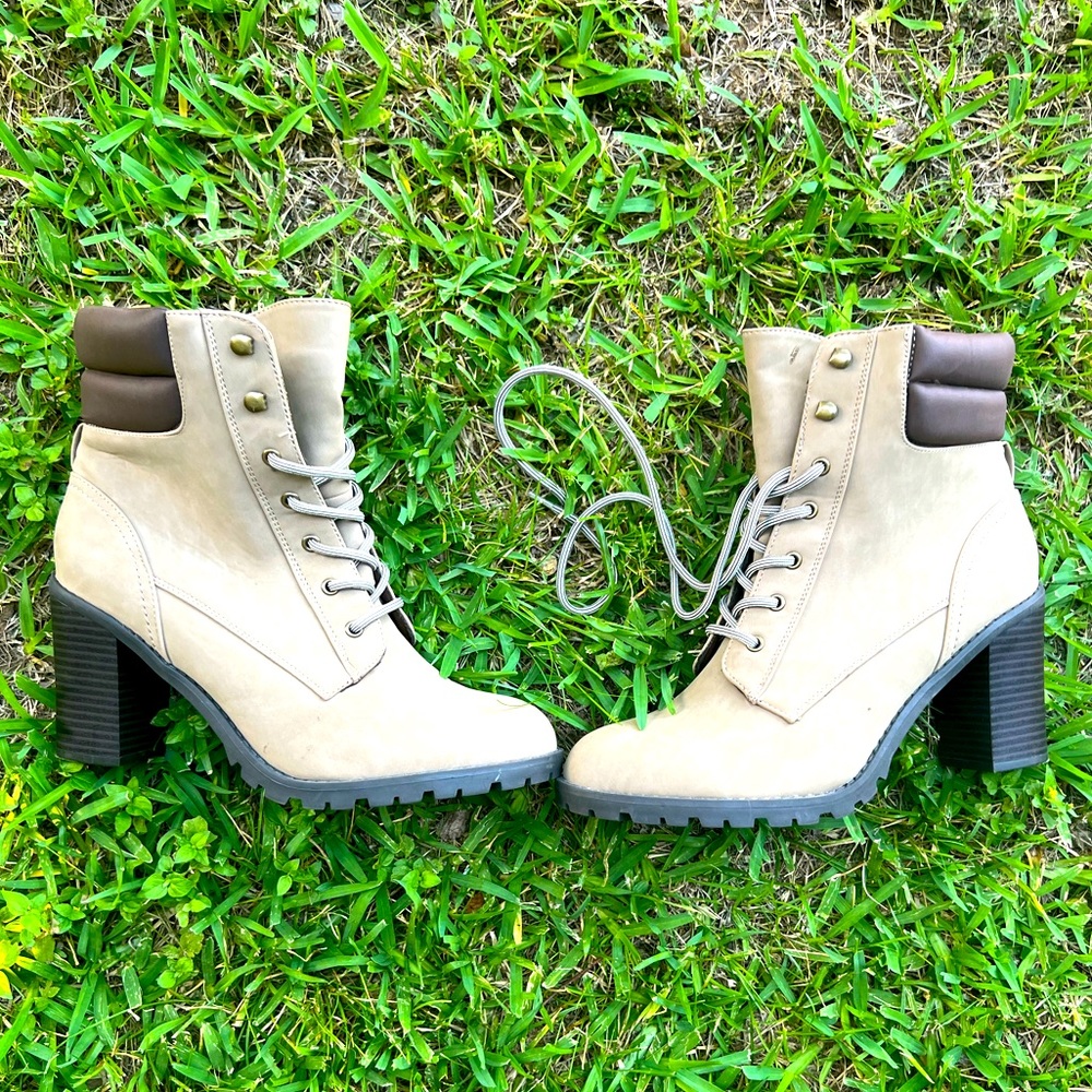 Lace Up Heel boots